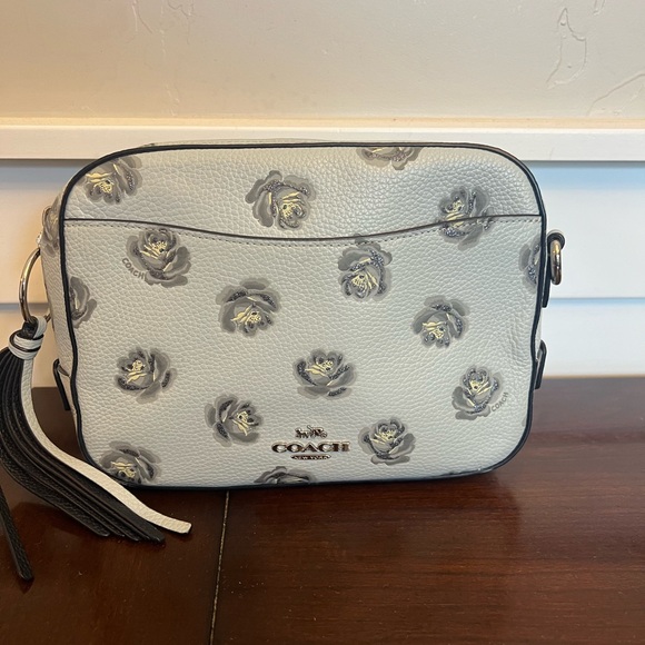 Sold - Picture 4 of 8